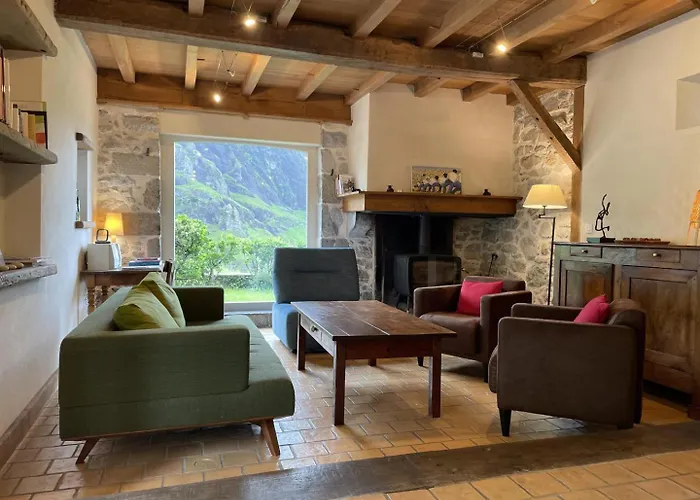 Holiday home Elgundua Larrau